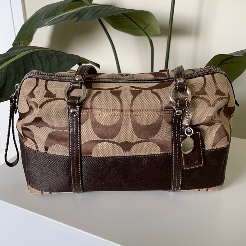 🥳HOST PICK🥳 Vintage Coach Signature Bag